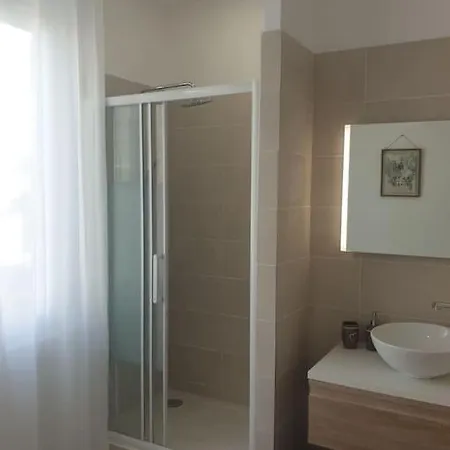 Studio Atypique Centre Palavas, Vue Mer Апартаменты *
